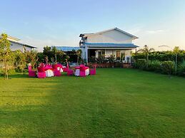 GoBravo Farm-3BHK Villa with Pool Noida