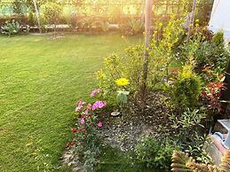 GoBravo 72 - 3BHK Farm with Pool & Garden Sec150 Noida