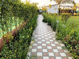 GoBravo 72 - 3BHK Farm with Pool & Garden Sec150 Noida