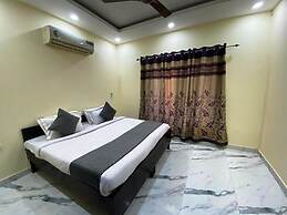 GoBravo 72 - 3BHK Farm with Pool & Garden Sec150 Noida