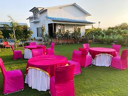 GoBravo 72 - 3BHK Farm with Pool & Garden Sec150 Noida