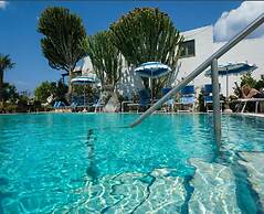 Room in B&B - Standard Double or Twin Room Overlooking Citara Bay