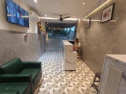 Hotel Moon Lite Residency Marve Malad