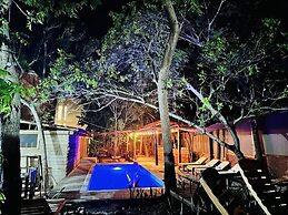 Hotel Capsula Vive Surf