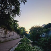 2U HOSTEL & GUEST HOUSE