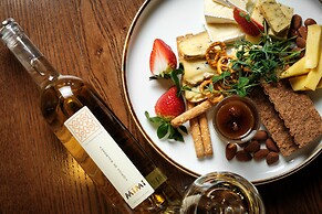 Castel Mimi Wine Resort