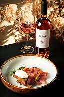 Castel Mimi Wine Resort