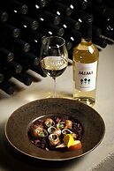 Castel Mimi Wine Resort