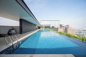 Bluesky MarQ Luxury Vaccation