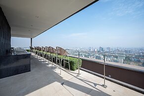 Bluesky MarQ Luxury Vaccation