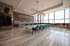 Bluesky MarQ Luxury Vaccation