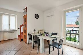 La Cascina di Elma Few Meters From Lake