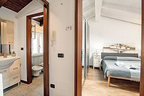 La Cascina di Elma Few Meters From Lake