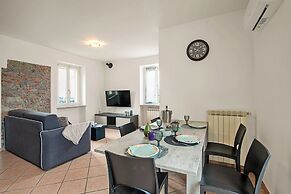 La Cascina di Elma Few Meters From Lake