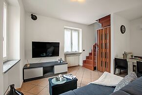 La Cascina di Elma Few Meters From Lake