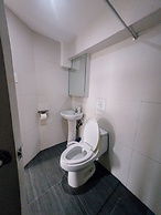 COZI modern loft suite at BGC