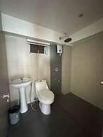 COZI modern loft suite at BGC