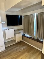 COZI modern loft suite at BGC