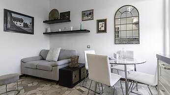 Padova 115 in Milan With 1 Bedrooms and 1 Bathrooms