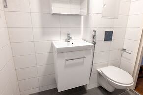 2ndhomes Cozy 1BR Apartment with Balcony