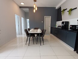 The Horizon Ipoh L15 by Grab A Stay