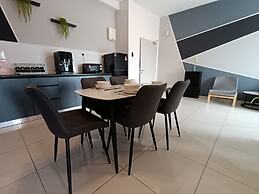 The Horizon Ipoh L15 by Grab A Stay