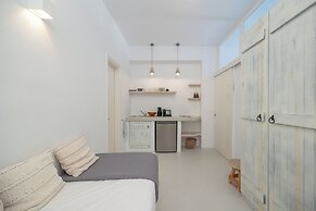 Flisvos Beach Apartments