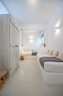 Flisvos Beach Apartments