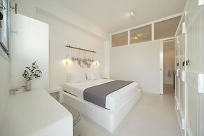 Flisvos Beach Apartments