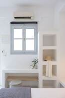 Flisvos Beach Apartments