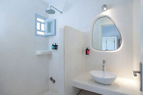 Flisvos Beach Apartments