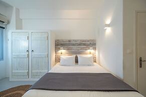 Flisvos Beach Apartments