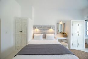 Flisvos Beach Apartments