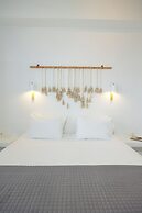 Flisvos Beach Apartments