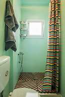 Enjoy View of Parthenon Sunny Flat in the Center