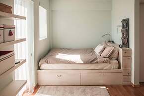 Enjoy View of Parthenon Sunny Flat in the Center