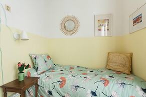 100m2 of Classical Beauty Comfort Near Syntagma