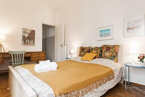 100m2 of Classical Beauty Comfort Near Syntagma