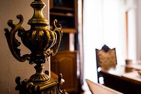 100m2 of Classical Beauty Comfort Near Syntagma