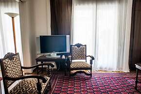 100m2 of Classical Beauty Comfort Near Syntagma