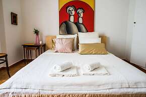 100m2 of Classical Beauty Comfort Near Syntagma