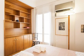 100m2 of Classical Beauty Comfort Near Syntagma