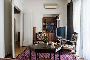 100m2 of Classical Beauty Comfort Near Syntagma