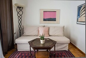 100m2 of Classical Beauty Comfort Near Syntagma