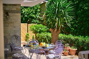 Gly3 65m2 Sunshine Oasis in Glyfada