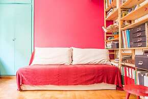 The Architect s 90m2 Flat a Breath From Parthenon