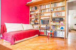 The Architect s 90m2 Flat a Breath From Parthenon