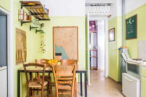 The Architect s 90m2 Flat a Breath From Parthenon