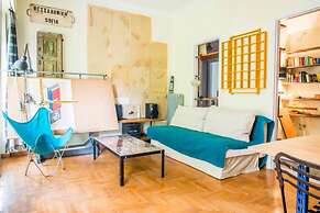 The Architect s 90m2 Flat a Breath From Parthenon