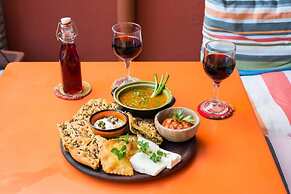 Dream Studio w h Private Balcony Central Athens